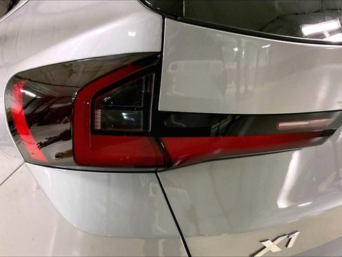 Used 2025 BMW X1 xDrive28i w/ Convenience Package image 14