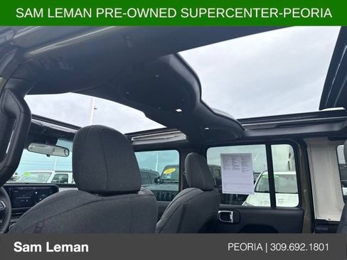 Used 2025 Jeep Wrangler Unlimited Sport AWD/4WD image 13