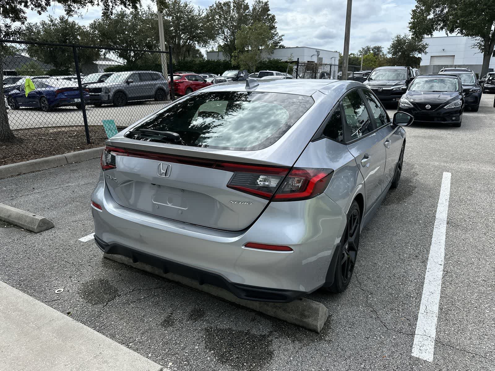 Used 2023 Honda Civic Sport image 8
