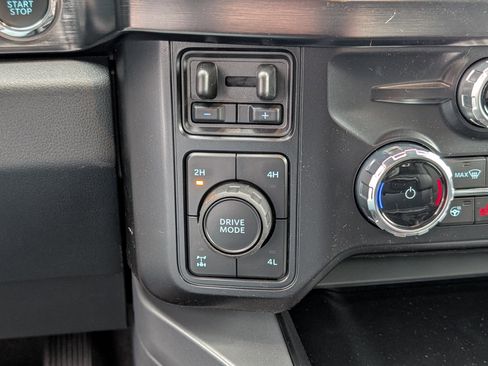 New 2026 Ford F250 Lariat w/ Chrome Package image 23