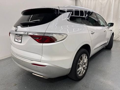Used 2024 Buick Enclave Essence w/ Experience Buick Package AWD/4WD image 8