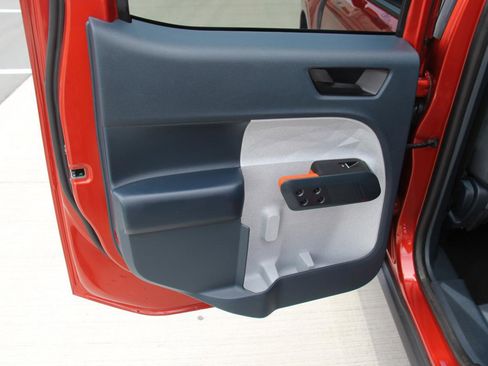 Used 2024 Ford Maverick XLT FWD image 24