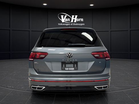 Used 2023 Volkswagen Tiguan SEL R-Line AWD/4WD image 6