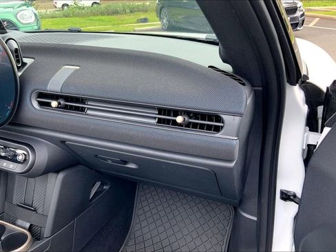 Certified 2025 MINI Cooper S image 18