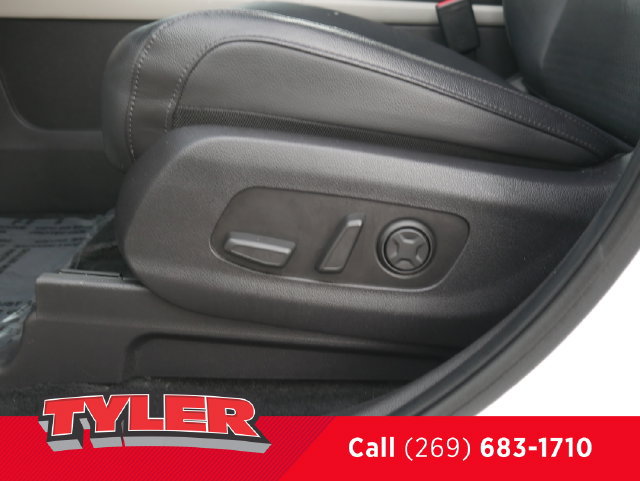 Used 2024 Kia Carnival SX Prestige FWD image 21