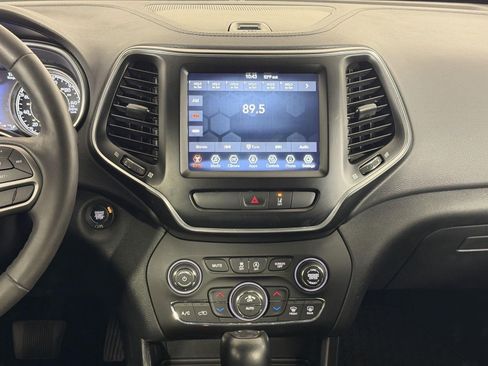 Used 2022 Jeep Cherokee Latitude Lux image 20