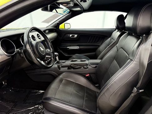Used 2021 Ford Mustang GT Premium RWD image 12