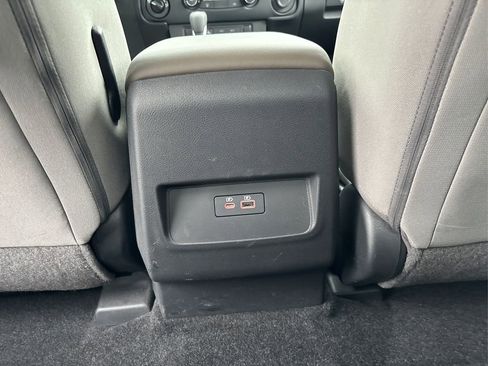 Used 2022 Nissan Frontier SV w/ Technology Package image 28