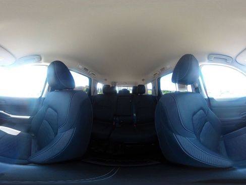 Used 2025 Nissan Pathfinder SV FWD image 44