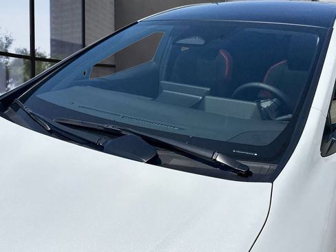 Used 2026 Toyota Prius Plug-In Hybrid FWD image 39