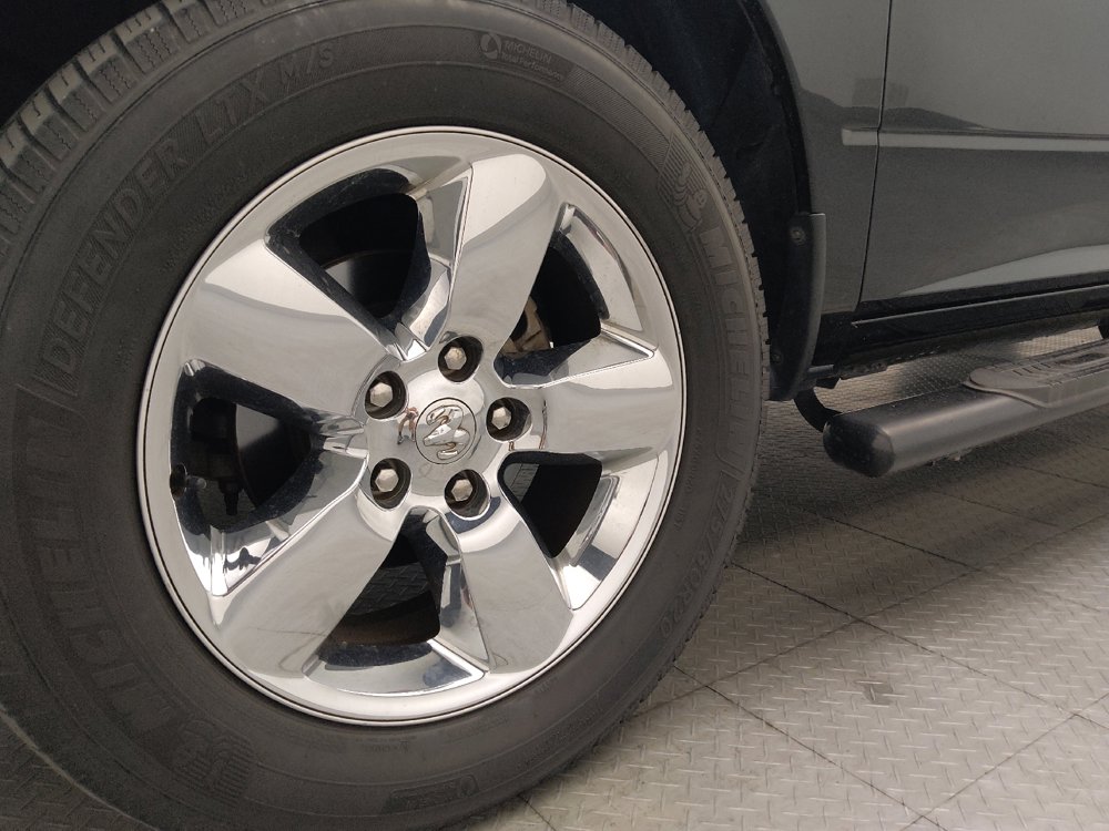 Used 2017 RAM 1500 Big Horn RWD image 31