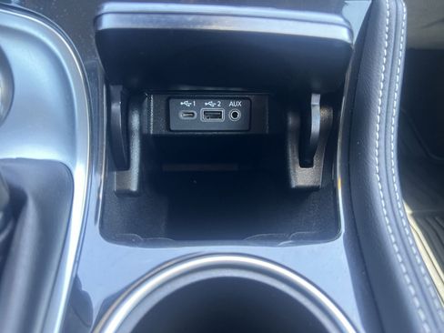 Used 2023 Nissan Maxima Platinum w/ Sport Mat Group FWD image 8