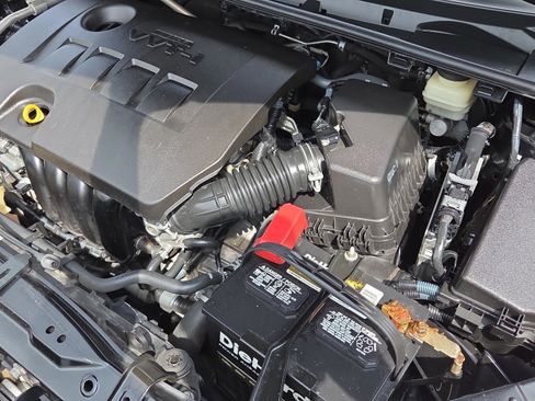 Used 2018 Toyota Corolla SE image 26