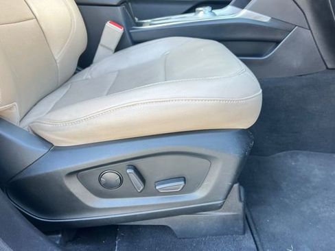 Used 2021 Ford Explorer Limited w/ Equipment Group 301A image 23