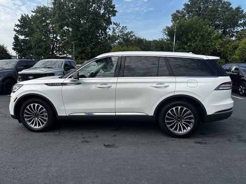 Certified 2023 Lincoln Aviator AWD w/ Premium Package image 8