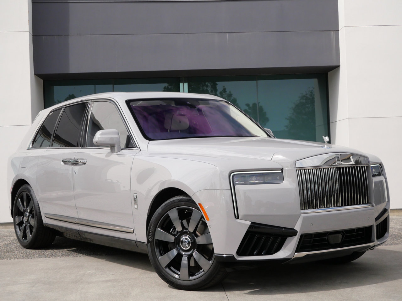 Used 2025 Rolls-Royce Cullinan AWD/4WD image 21