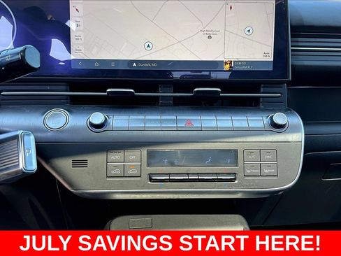 Used 2025 Hyundai Kona Limited FWD image 19