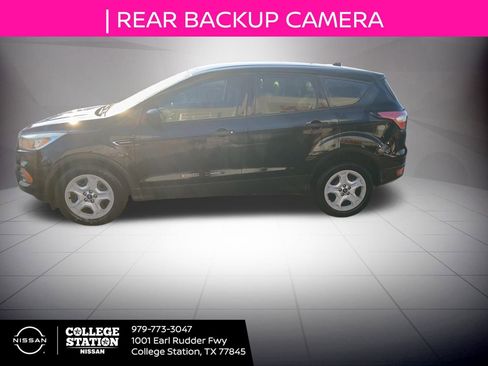 Used 2017 Ford Escape S image 6