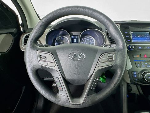 Used 2017 Hyundai Santa Fe Sport image 11