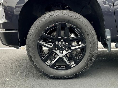 Used 2022 Chevrolet Silverado 1500 LT Trail Boss w/ LT Trail Boss Premium Package image 9