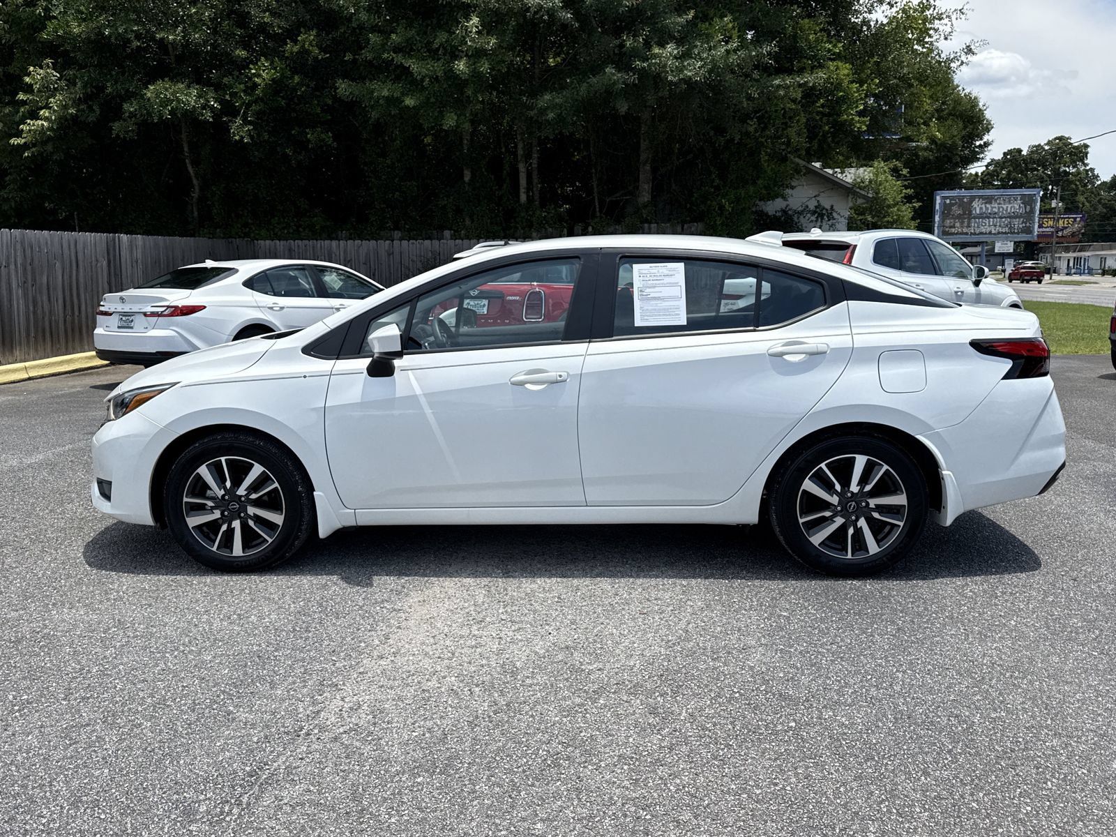 Used 2025 Nissan Versa SV w/ Trunk Package FWD image 2