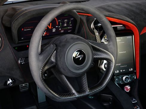 Used 2021 McLaren 765LT image 9