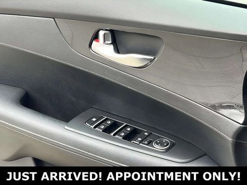 Used 2023 Kia Forte GT-Line FWD image 27