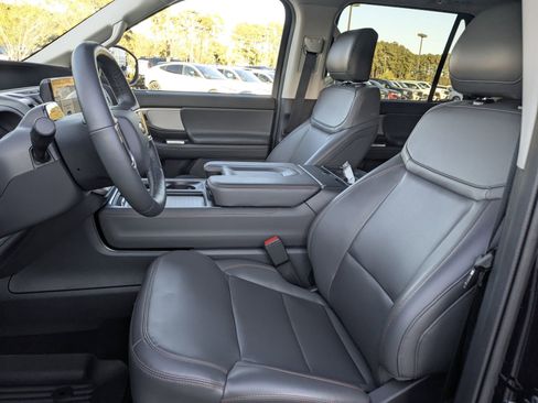 Certified 2025 Ford Expedition Max Active image 23