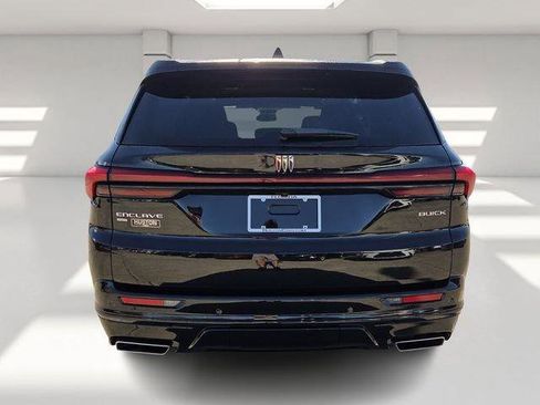 Used 2025 Buick Enclave Sport Touring image 7