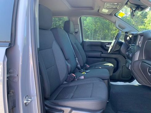 Used 2025 Chevrolet Silverado 1500 Custom Trail Boss w/ Dark Appearance Package AWD/4WD image 16
