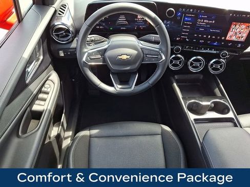Used 2024 Chevrolet Blazer EV LT AWD/4WD image 3