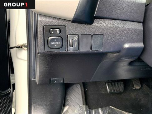 Certified 2018 Toyota Corolla LE FWD image 36