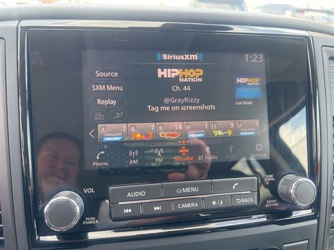 Used 2024 Nissan Titan SV w/ SV Convenience Package image 54