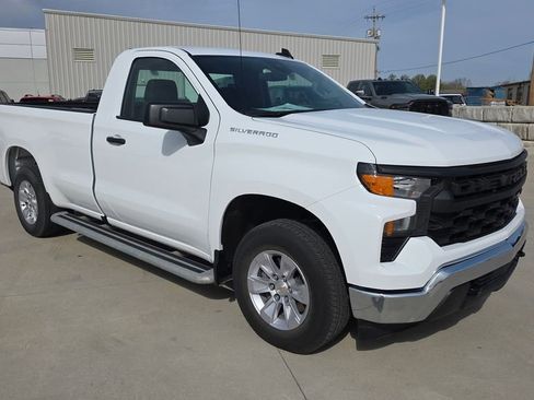 Used 2025 Chevrolet Silverado 1500 W/T image 8