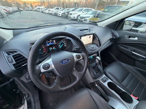 Used 2016 Ford Escape SE w/ SE Leather Comfort Package FWD image 18