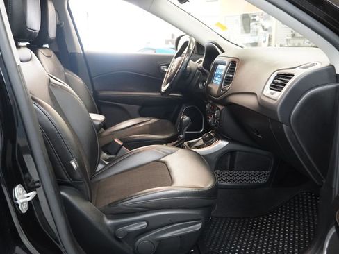 Used 2020 Jeep Compass Latitude w/ Cold Weather Group image 25