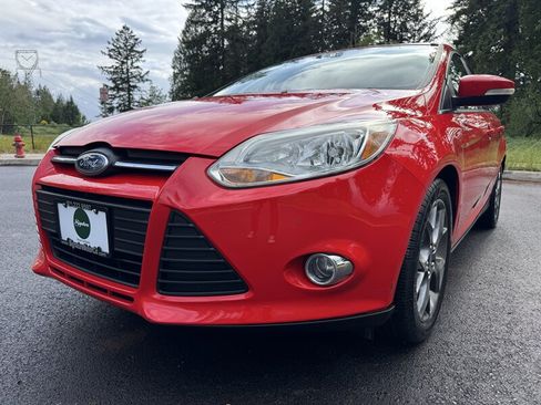 Used 2013 Ford Focus SE FWD image 28