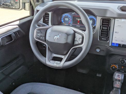 New 2025 Ford Bronco 4-Door AWD/4WD image 50