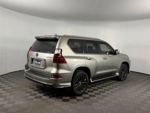 Used 2022 Lexus GX 460 Luxury w/ Sport Design Package image 7
