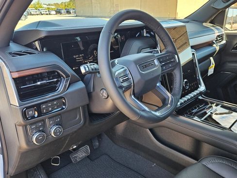 New 2026 GMC Yukon XL Denali w/ Sun & Power Step Package image 10