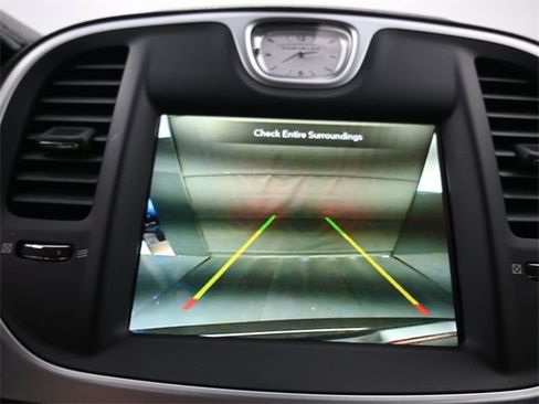 Used 2023 Chrysler 300 Touring w/ Sport Appearance Package image 18