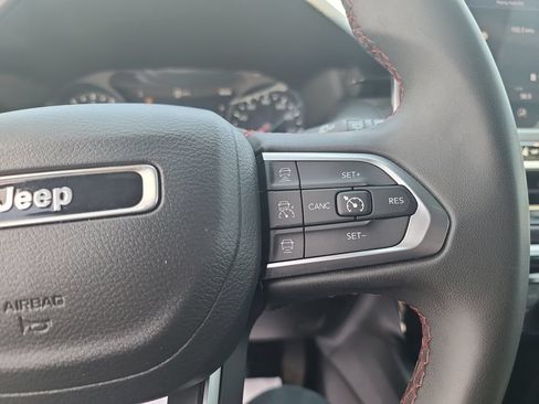 Certified 2024 Jeep Compass Trailhawk AWD/4WD image 28