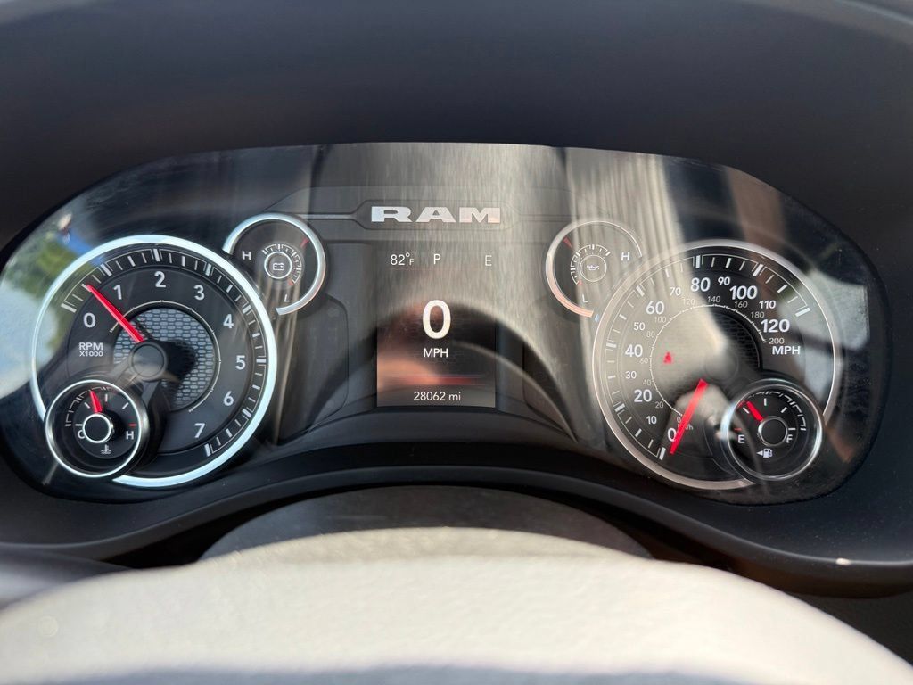 Used 2023 RAM 1500 Big Horn AWD/4WD image 45