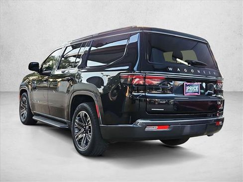 Used 2022 Jeep Wagoneer Series III AWD/4WD image 6