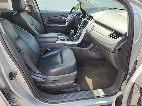 Used 2013 Ford Edge SEL FWD image 39