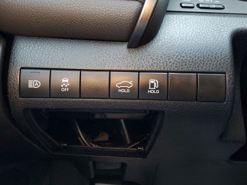 Used 2020 Toyota Camry SE image 28