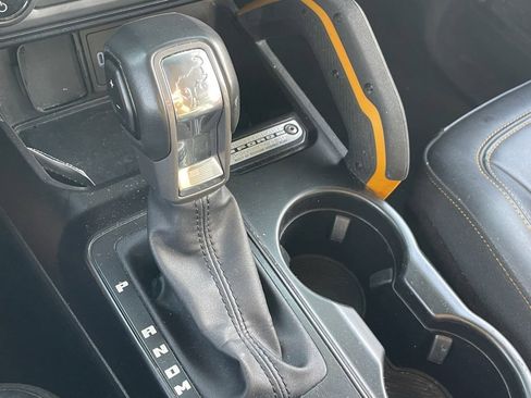 Used 2022 Ford Bronco Badlands image 5