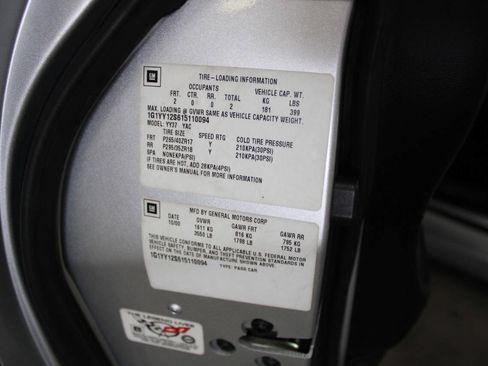 Used 2001 Chevrolet Corvette Z06 w/ Memory Pkg RWD image 26