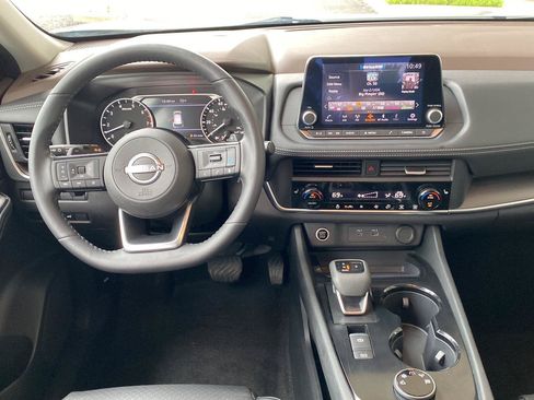 Certified 2023 Nissan Rogue SV w/ SV Premium B Package AWD/4WD image 14