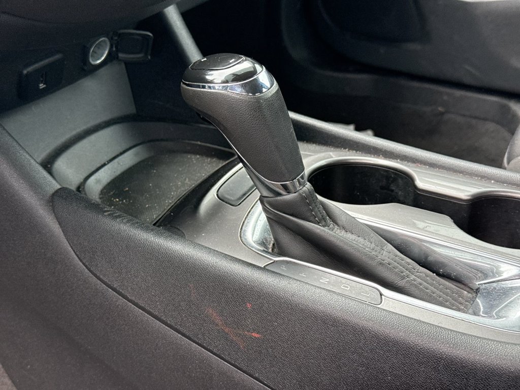 Used 2018 Chevrolet Malibu LS FWD image 12